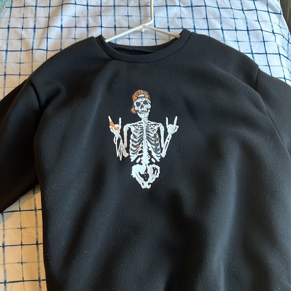 skeleton hoodie - Picture 2 of 3